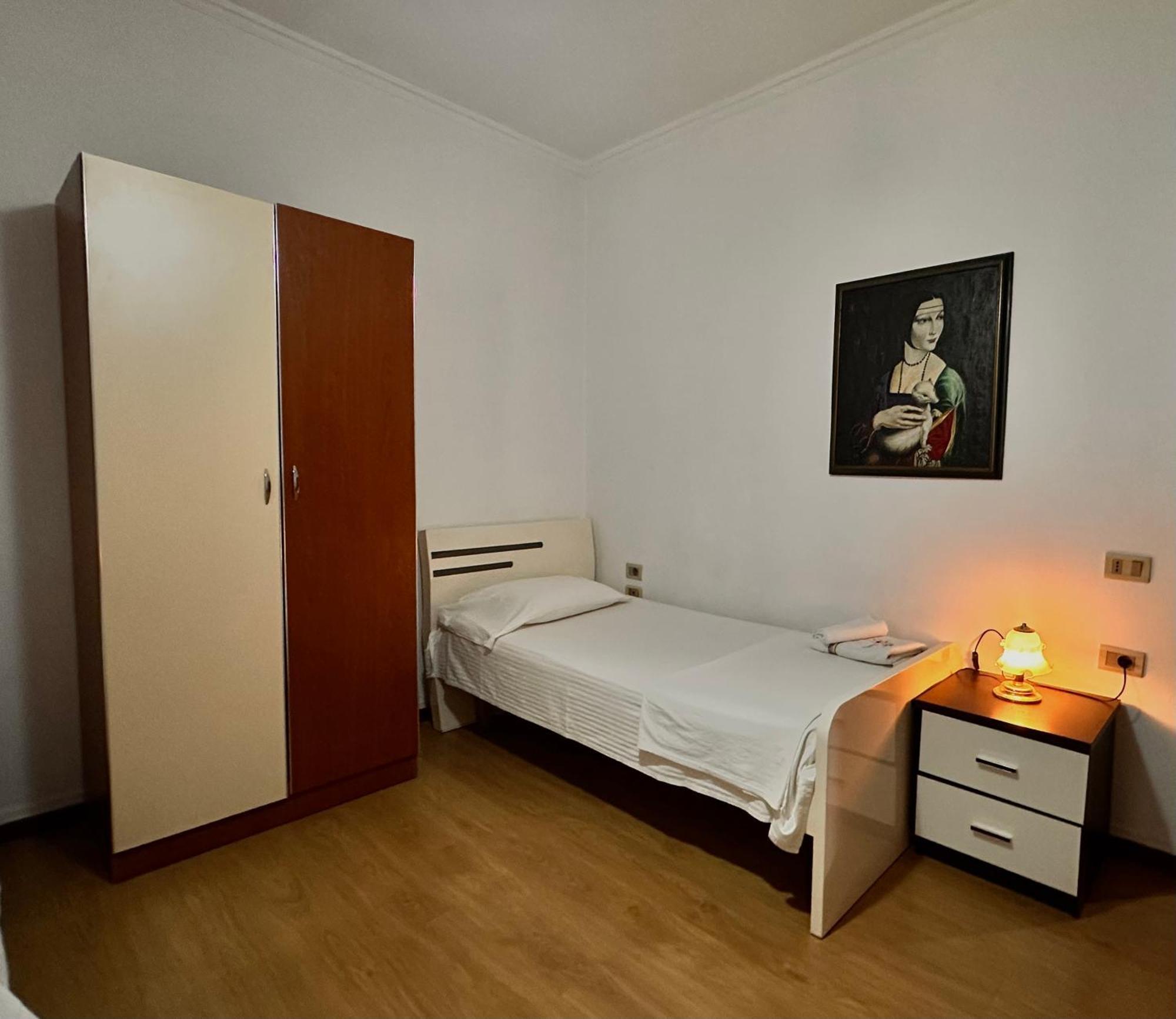 Grand House Apartment *